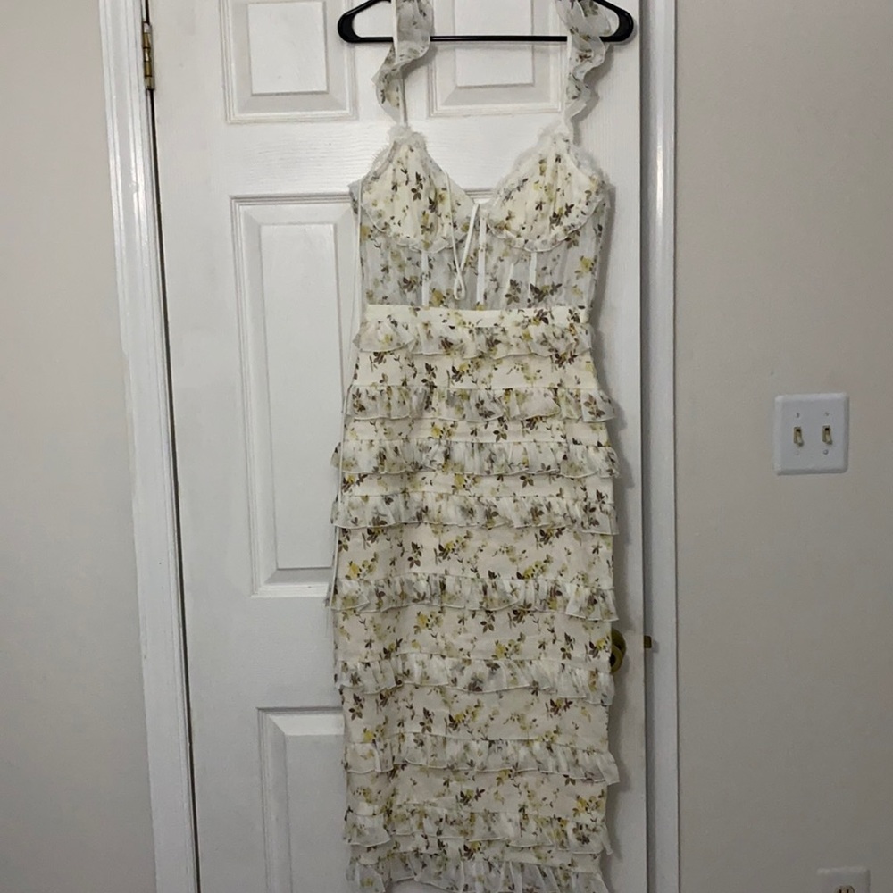 THE FIORENZA DRESS IN YELLOW SUPERTUNIA v.chapman